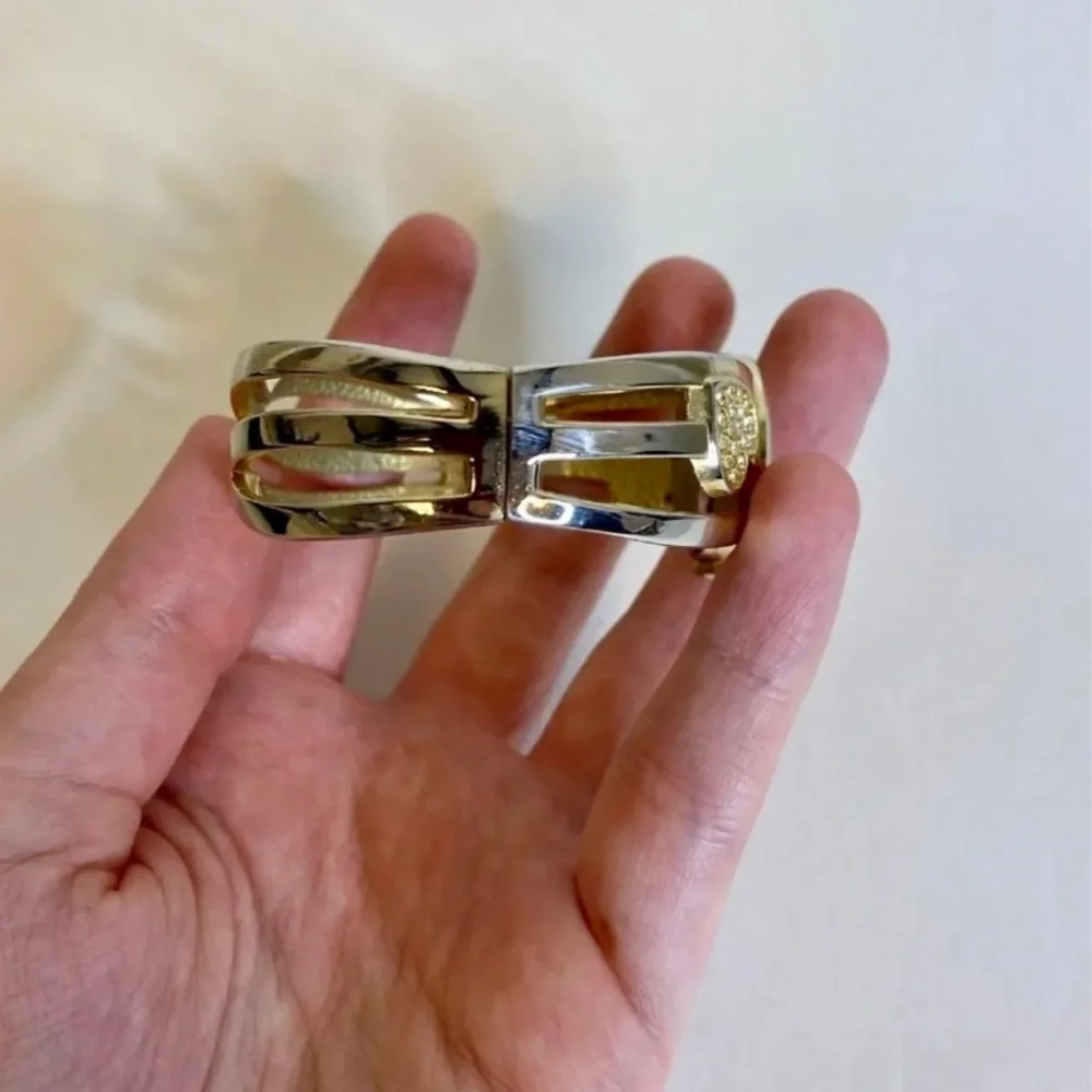 Retro Embassy Hinged Heart Watch‎